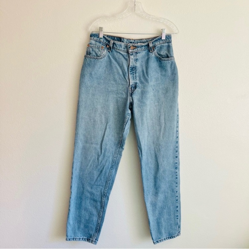 Vintage Levi’s 550 Light Wash Denim Relaxed Fit Tapered Leg Jeans 14 Medium Pant